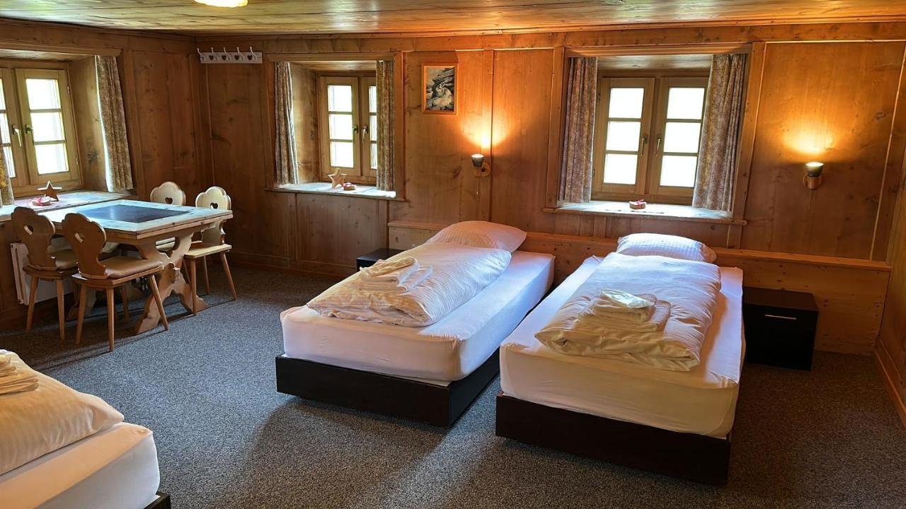 Tschuggen Herberg *